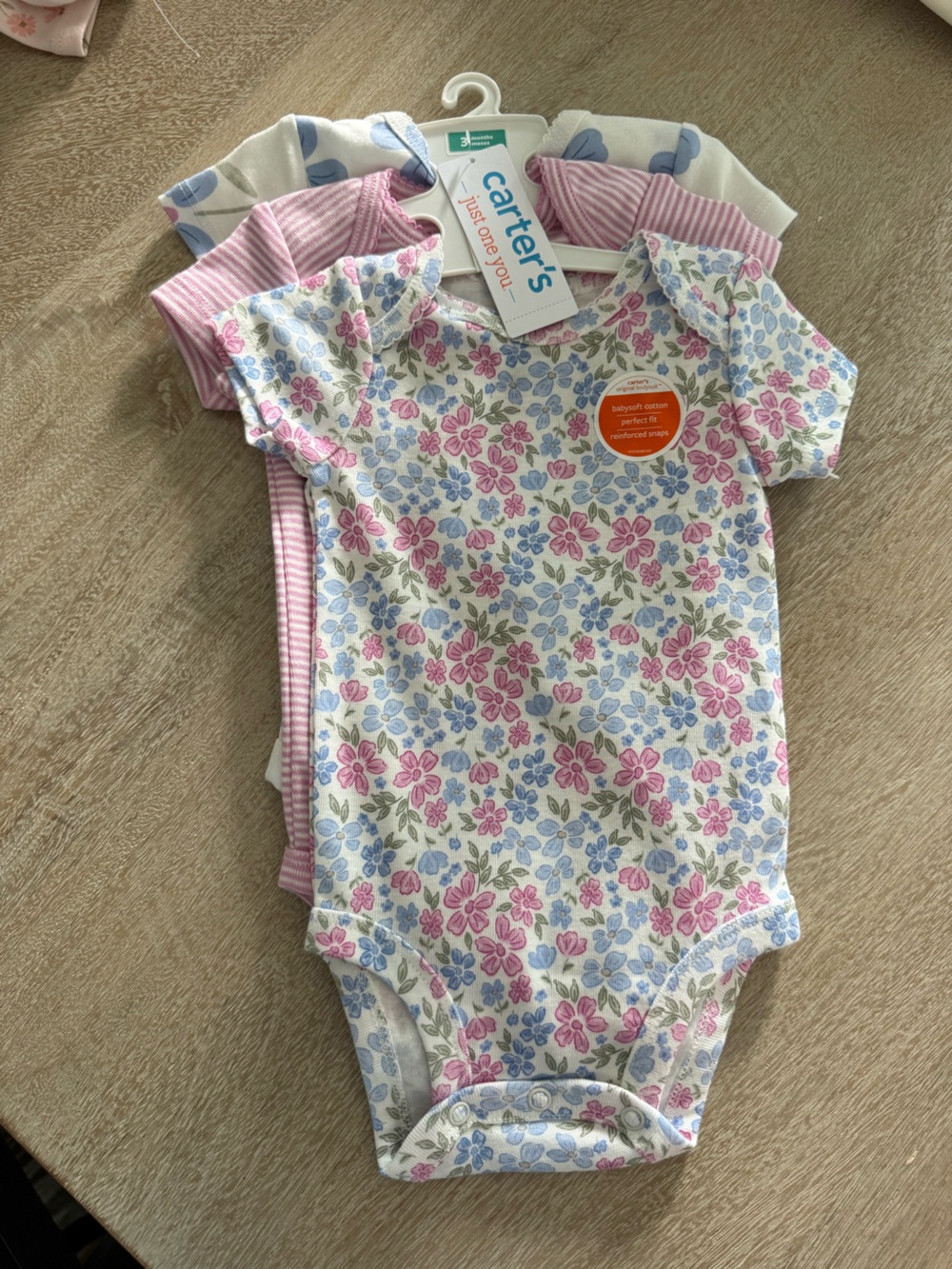 Carter’s Bodysuit pack of 3